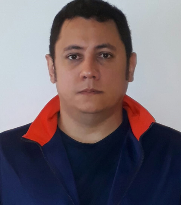 Dr. Edson Sampaio